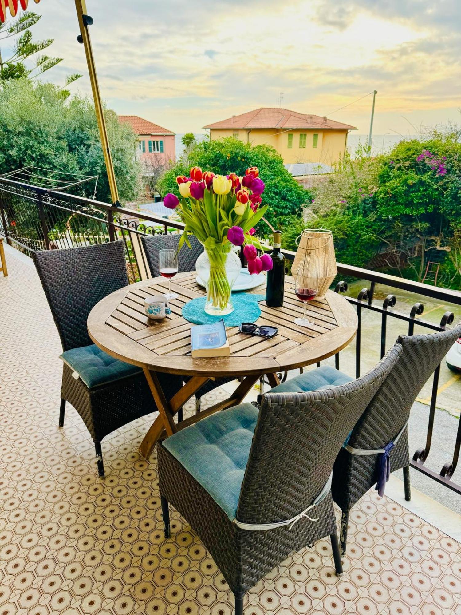 Il Timone Apartment Riva Ligure Ngoại thất bức ảnh