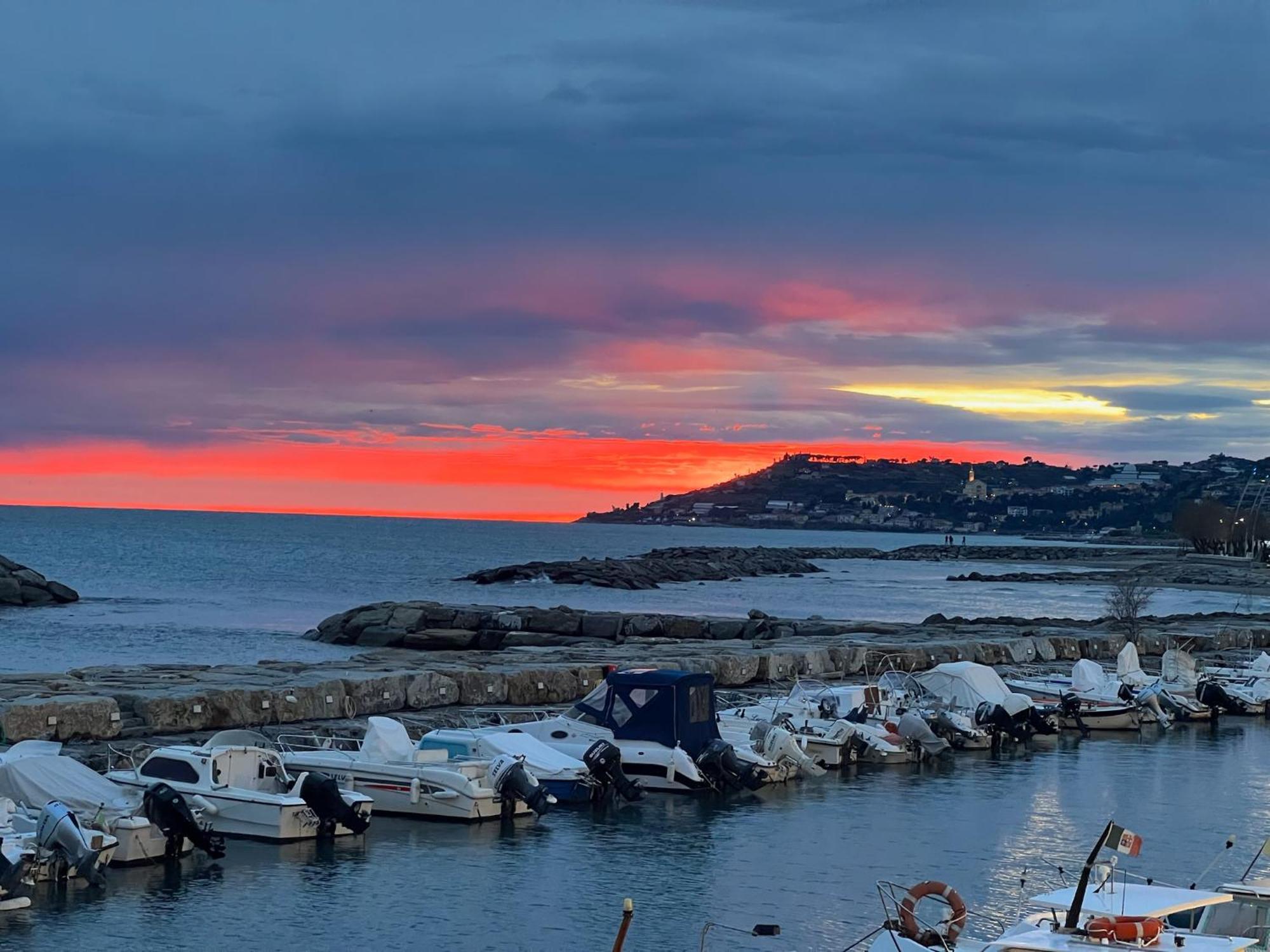 Il Timone Apartment Riva Ligure Ngoại thất bức ảnh